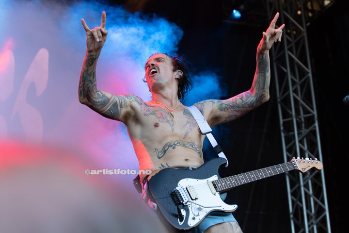 The Darkness på Tons of Rock 2022. Foto: Millie Steinsdóttir Leirvik