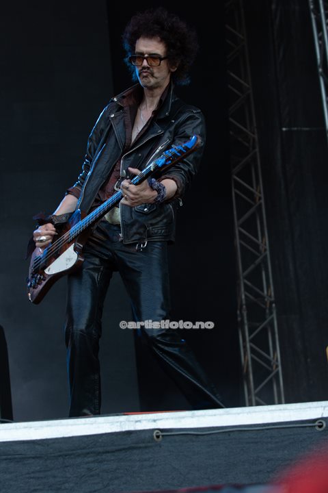 The Darkness på Tons of Rock 2022. Foto: Millie Steinsdóttir Leirvik