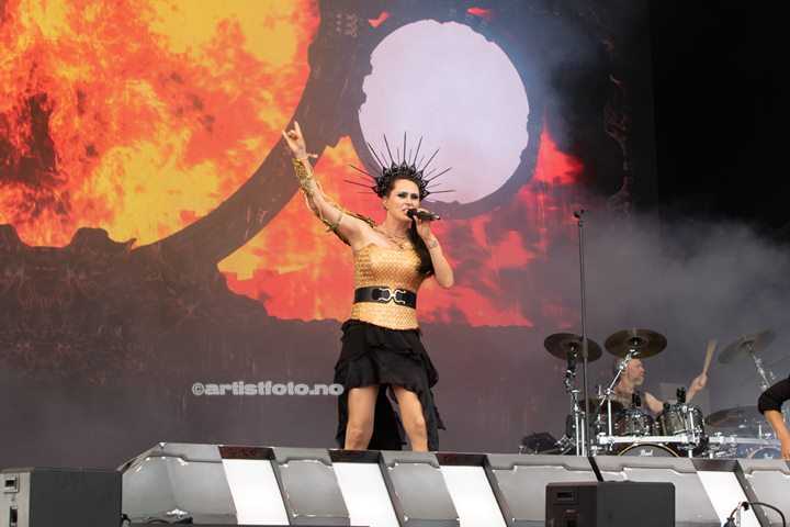 Within Temptation på Tons of Rock 2022. Foto: Millie Steinsdóttir Leirvik