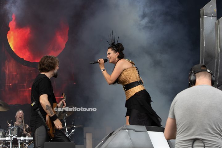 Within Temptation på Tons of Rock 2022. Foto: Millie Steinsdóttir Leirvik