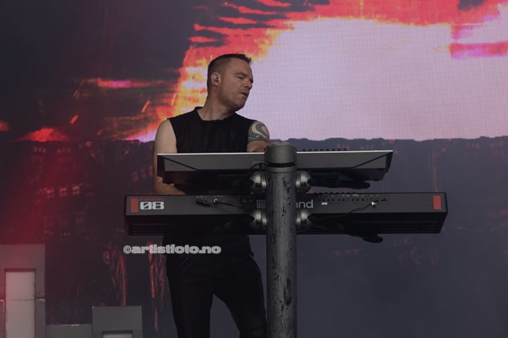 Within Temptation på Tons of Rock 2022. Foto: Millie Steinsdóttir Leirvik