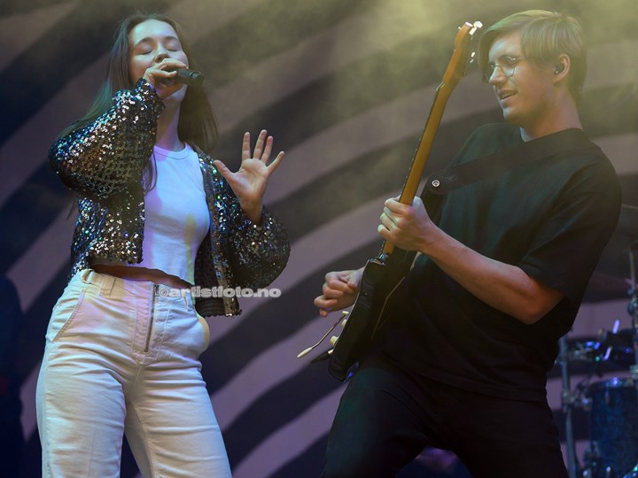 Sigrid på Ravnedalen Live 2023 , Kristiansand. Foto: Svein Erik Nomeland