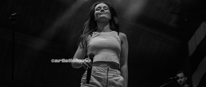 Sigrid på Ravnedalen Live 2023Sigrid på Ravnedalen Live 2023 , Kristiansand. Foto: Svein Erik Nomeland , Kristiansand. Foto: Svein Erik Nomeland