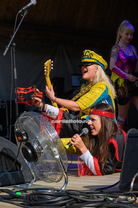 Cocktail Slippers på Ravnedalen Live 2023 , Kristiansand. Foto: Svein Erik Nomeland