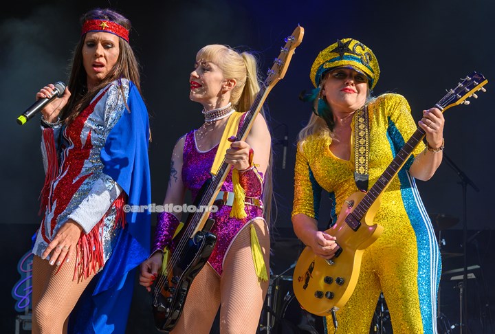 Cocktail Slippers på Ravnedalen Live 2023 , Kristiansand. Foto: Svein Erik Nomeland