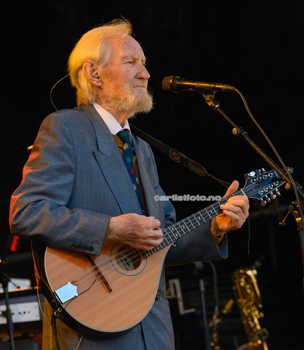 Sean Cannon med The Dublin Legends, Canal Street, Arendal. Foto: Svein Erik Nomeland