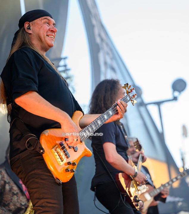 Åge Aleksandersen m/ Sambandet, Canal Street, Arendal. Foto: Svein Erik Nomeland