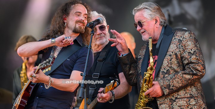 Åge Aleksandersen m/ Sambandet, Canal Street, Arendal. Foto: Svein Erik Nomeland