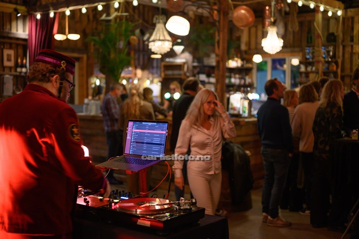 DJ Lobotom på Haubitz Låve, Kristiansand (header). Foto: Svein Erik Nomeland
