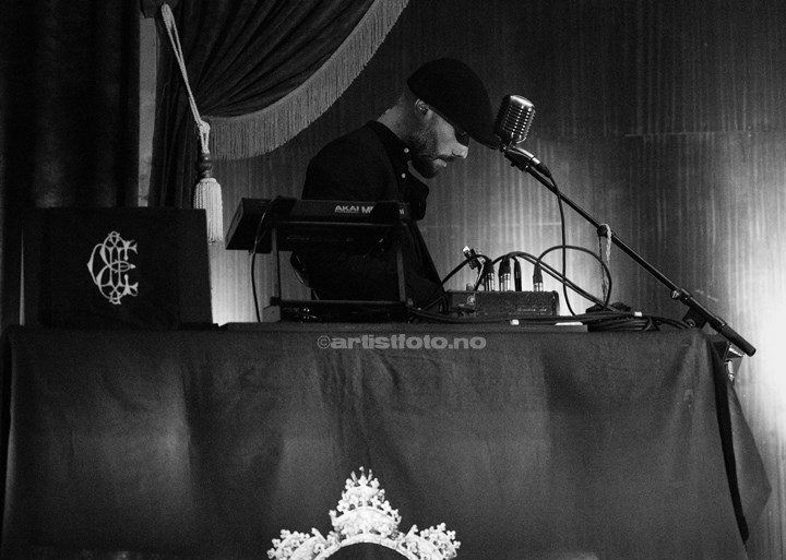 Dehn Sora , konsert med David Eugene Edwards, på Gamla, Kristiansand. Foto: Margaretha Krug Aase