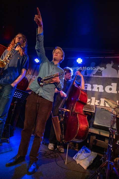 Fra venstre: Mads Egetoft. Egetoft, Erik Kimestad Pedersen, Ole Morten Vågan. Kresten Osgood Quintet. Piren Kulturrom, Mandal. Foto: Svein Erik Nomeland