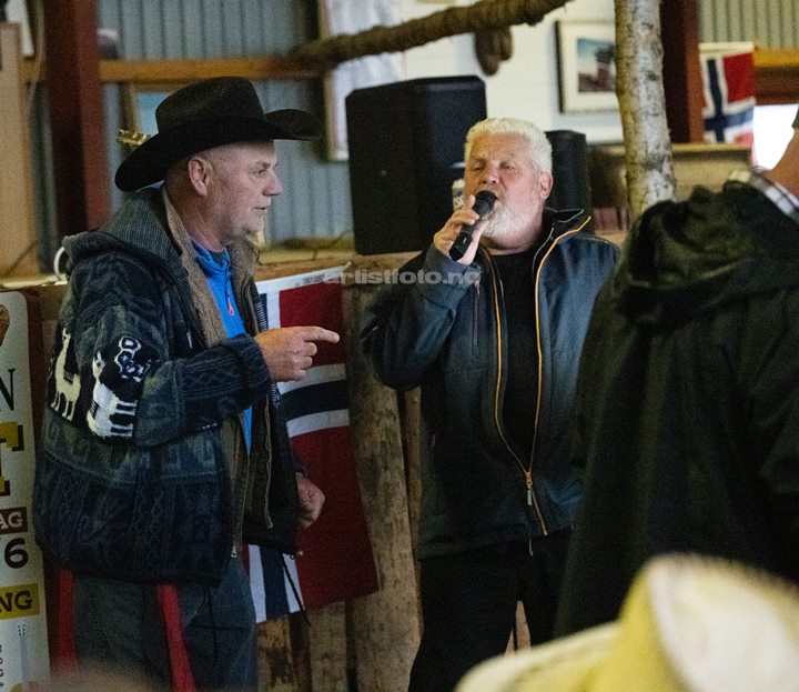 Fra Venstre: Arvid Mæland og Geir Helge Haga, Sommerfest i Kongsdalen. Foto: Svein Erik Nomeland