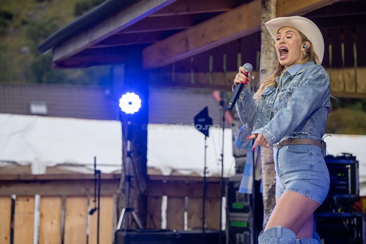 Carina Dahl, Sommerfest i Kongsdalen, Foto: Svein Erik Nomeland