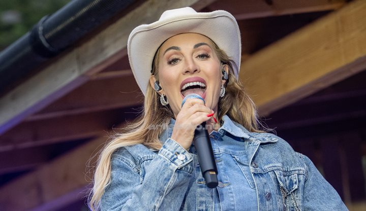 Carina Dahl, Sommerfest i Kongsdalen, Foto: Svein Erik Nomeland