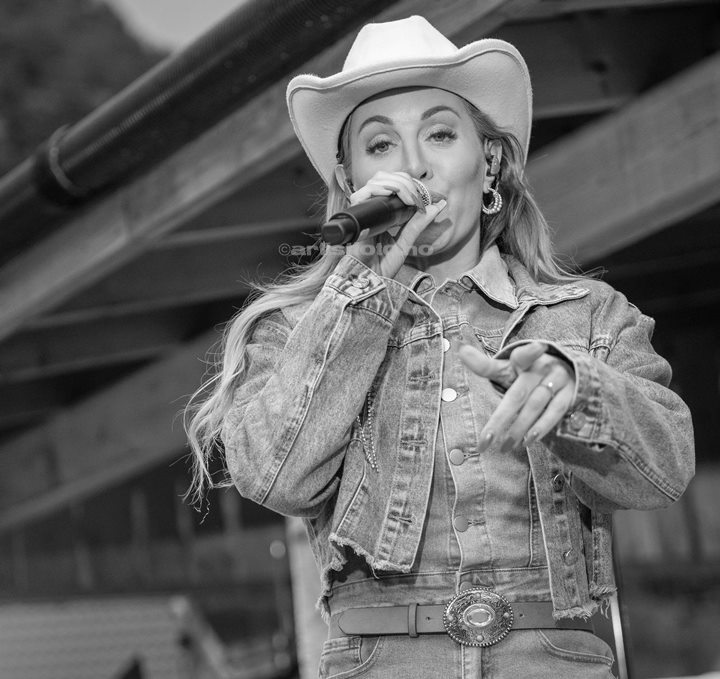 Carina Dahl, Sommerfest i Kongsdalen, Foto: Svein Erik Nomeland