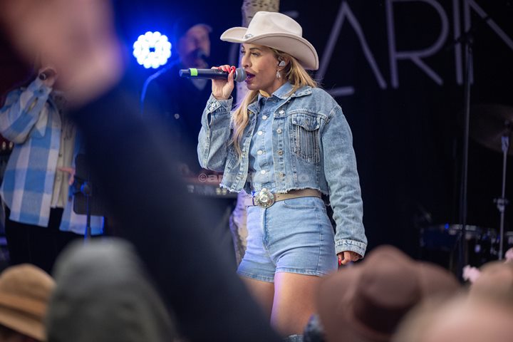 Carina Dahl, Sommerfest i Kongsdalen, Foto: Svein Erik Nomeland