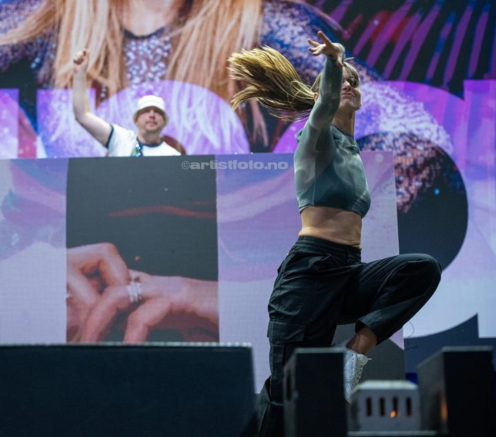 Dina, We Love The 90s & 2000s 2024, Kristiansand. Foto: Svein Erik Nomeland