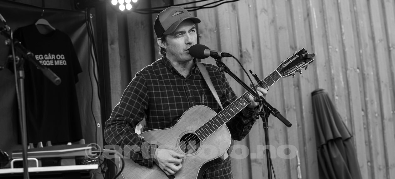 Konsert med Tønes, Posebyhaven, Kristiansand (header). Foto: Svein Erik Nomeland