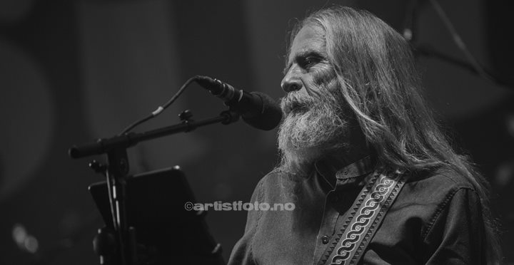 Øivind «Elg» Elgenes, Dance With a Stranger, Skalldyrfestivalen, Mandal, 2024. Foto: Svein Erik Nomeland