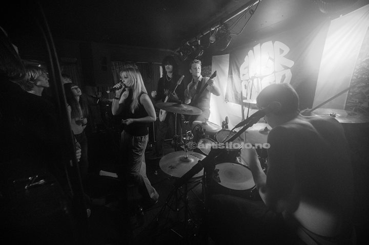 Engraved på Vaktbua, Kristiansand. Foto: Svein Erik Nomeland