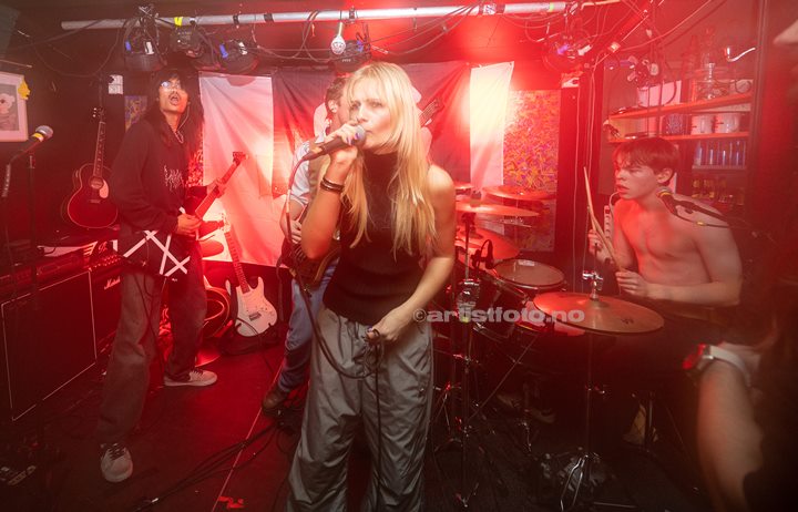 Engraved på Vaktbua, Kristiansand. Foto: Svein Erik Nomeland