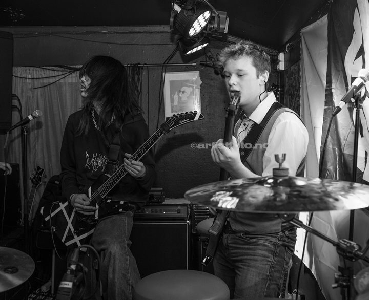 Engraved på Vaktbua, Kristiansand. Foto: Svein Erik Nomeland