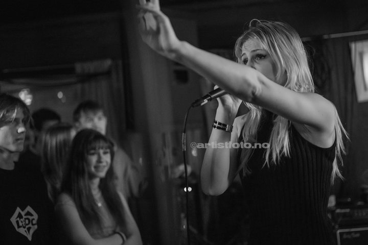 Engraved på Vaktbua, Kristiansand. Foto: Svein Erik Nomeland