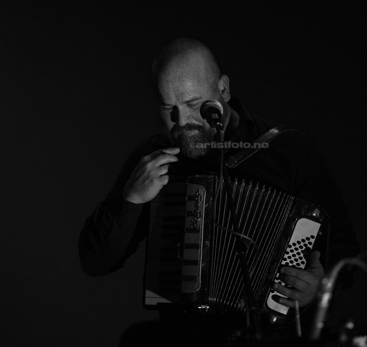 Kjell Martin Sirnes, Myrull, Under, Lindesnes. Foto: Svein Erik Nomeland