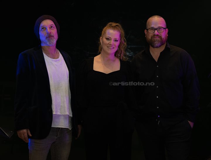 Fra venstre: Vidar Arntsen, Rebecca Reimers, Kjell Martin Sirnes, Myrul, Under, Lindesnes. Foto: Svein Erik Nomeland