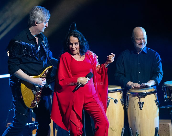 Fra venstre: Kjell Harald Litangen, Inger Lise Rypdal, Martin Windstad. Waterloo – Vår ABBA-hyllest, Kilden Kristiansand. Foto: Svein Erik Nomeland