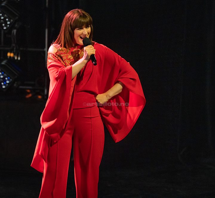 Lise Karlsnes, Waterloo – Vår ABBA-hyllest, Kilden Kristiansand. Foto: Svein Erik Nomeland