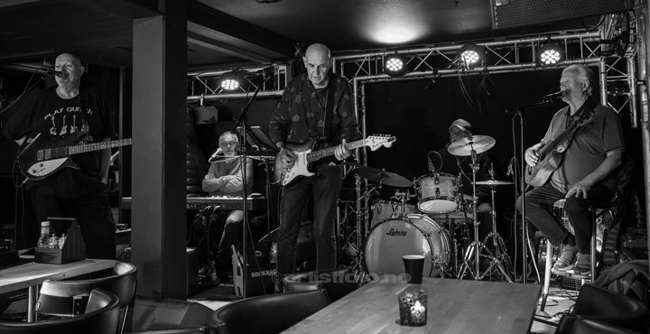 De Musikalske Dvergene på Madam Felle, Bergen. Foto: Svein Erik Nomeland