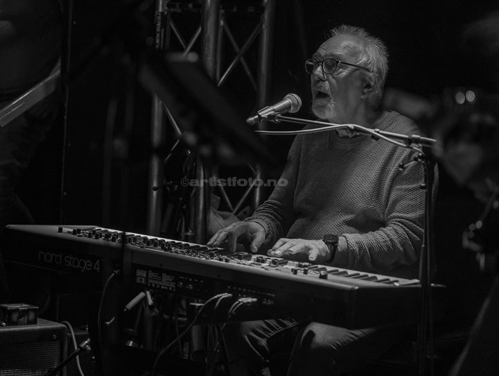 De Musikalske Dvergene på Madam Felle, Bergen. Foto: Svein Erik Nomeland