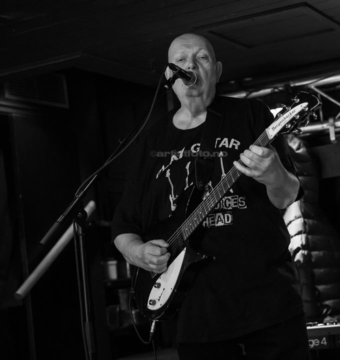 De Musikalske Dvergene på Madam Felle, Bergen. Foto: Svein Erik Nomeland