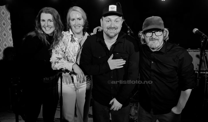 Mullets på UKE9 Kulturfestival, Tvedestrand. Foto: Stine Hommelsgård