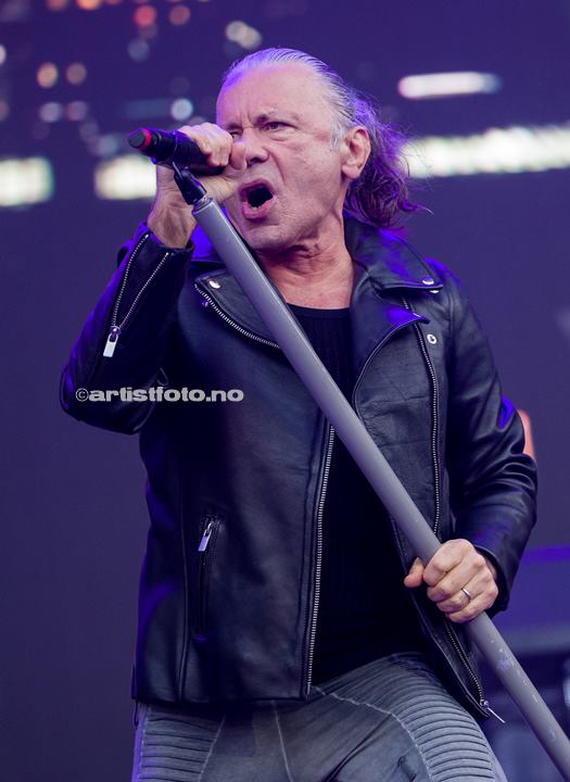 Bruce Dickinson, Iron Maiden, Lyse Arena, Stavanger. Foto: Svein Erik Nomeland