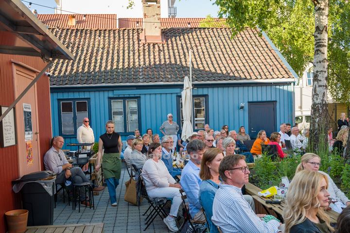 Sigvart Dagsland og Karoline Kruger i Posebyhaven, Kristiansand. Foto: Svein Erik Nomeland