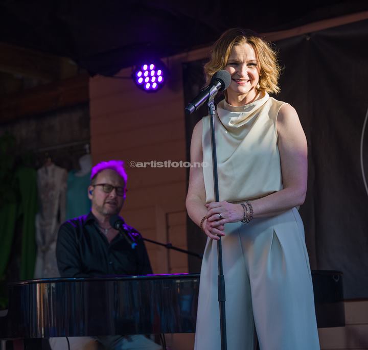 Sigvart Dagsland og Karoline Kruger i Posebyhaven, Kristiansand. Foto: Svein Erik Nomeland