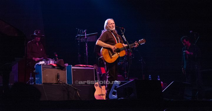 Willie Nelson i Fibo Trespohallen, Lyngdal 04.05.2008. Foto: Svein Erik Nomeland
