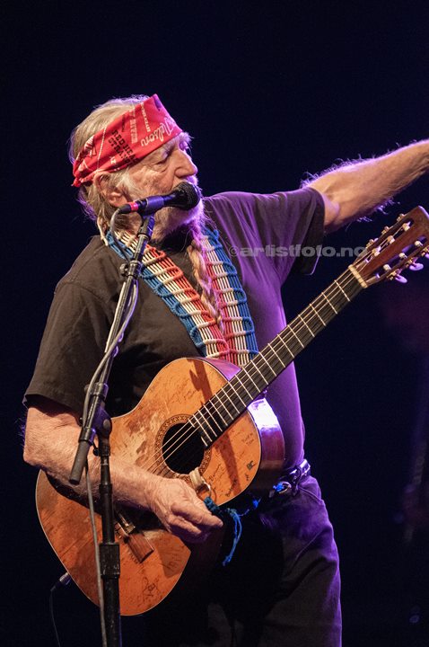 Willie Nelson i Fibo Trespohallen, Lyngdal 04.05.2008. Foto: Svein Erik Nomeland