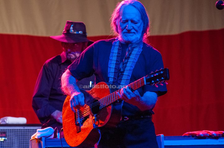 Willie Nelson i Fibo Trespohallen, Lyngdal 04.05.2008. Foto: Svein Erik Nomeland
