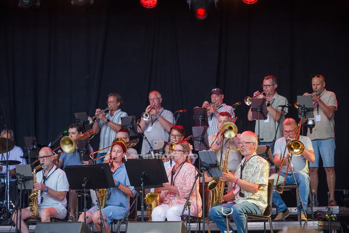 Arendal Big Band, Canal Street, Arendal. Foto: Svein Erik Nomeland