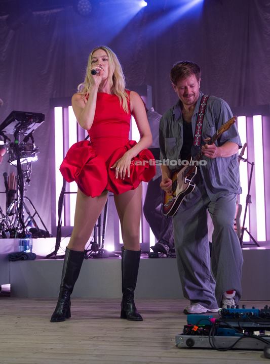 Astrid S, Ravnedalen Live, Kristiansand. Foto: Svein Erik Nomeland