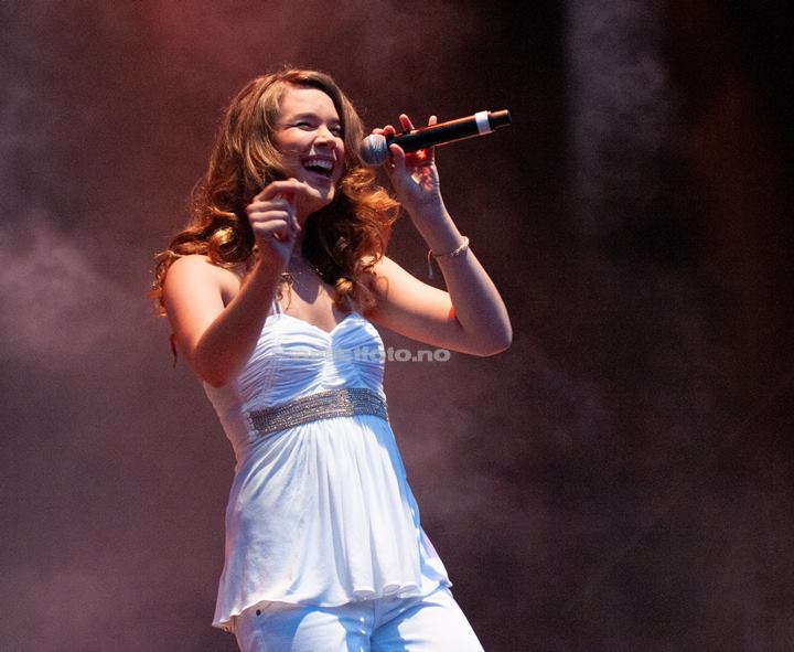 Joss Stone, Canal Street, Arendal 24.07.2009. Foto: Svein Erik Nomeland