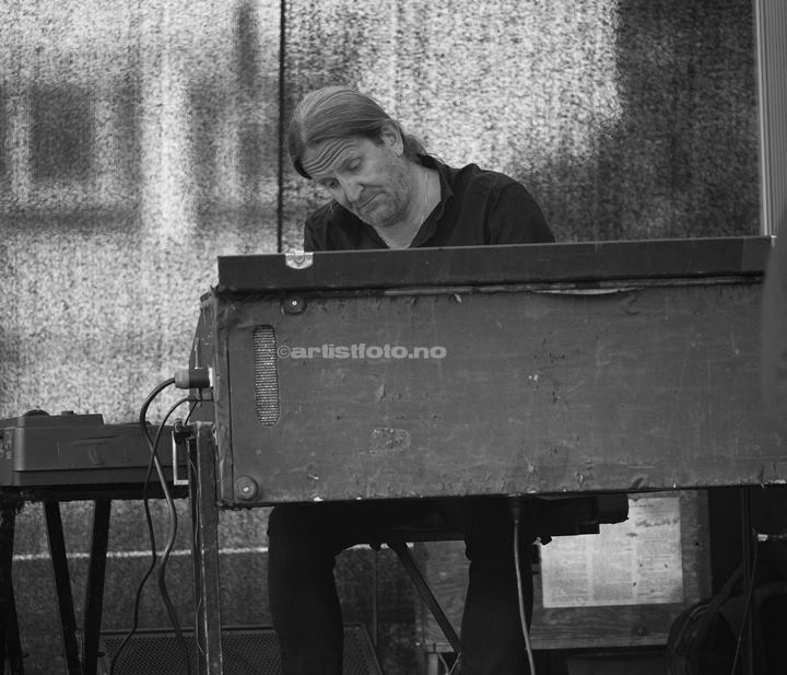 Blueskongen Reidar Larsen var også på festen. Terje Tysland Band, Foto: Svein Erik Nomeland