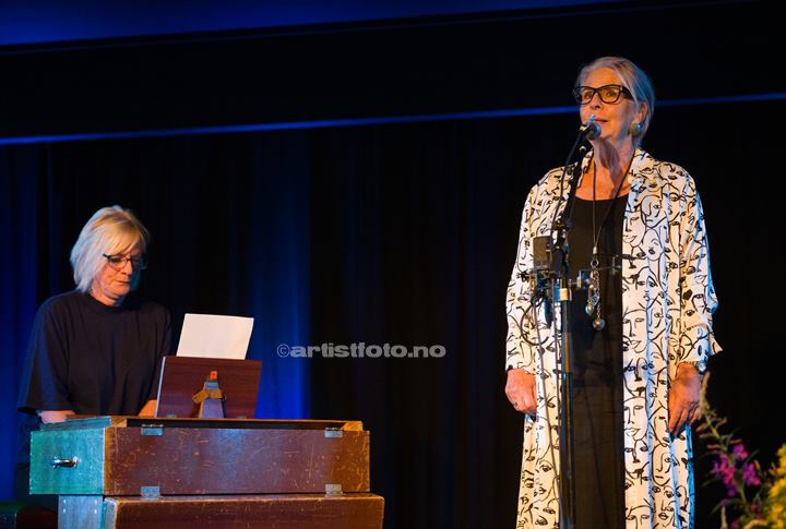 Eldbjørg Furholt og Ragnhild Furholt, Setesdal Folkemusikkfestival 2025. Foto: Svein Erik Nomeland