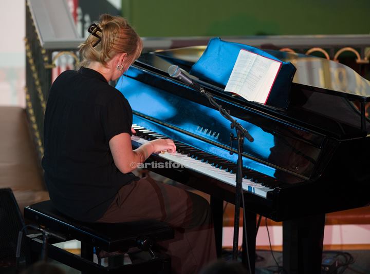 ULD i Vår Frelsers Kirke, Farsund Folk Festival. Foto: Svein Erik Nomelandv