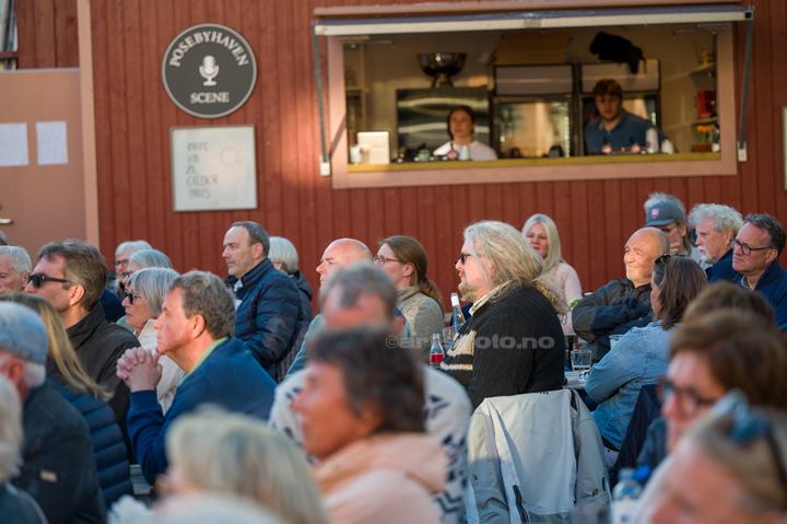 Ketil Bjørnstad og Anneli Drecker, Posebyhaven, Kristiansand. Foto: Svein Erik Nomeland
