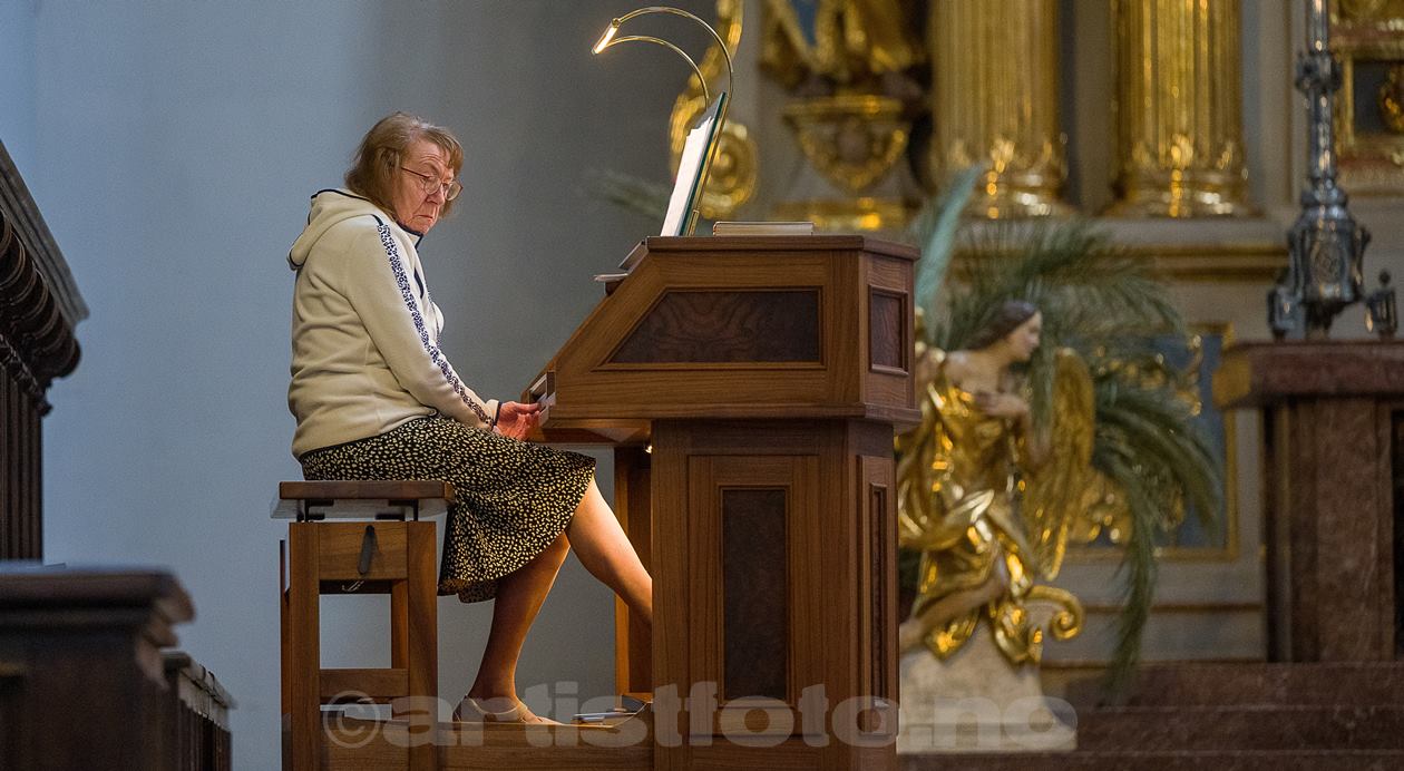 Ms Dauscher, Atem Pause i St. Michael kirken, München, Tyskland(header). Foto: Svein Erik Nomeland