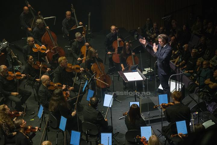 Kristiansand Symfoniorkester, Alexander Hanson, Green Carnation. Kilden, Kristiansand. Foto: Svein Erik Nomeland
